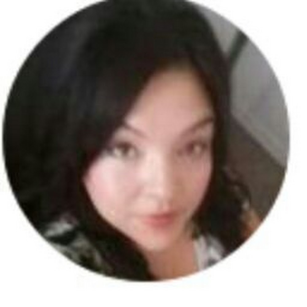 Meet your Posher, Desiree